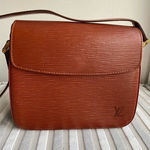 Authentic Louis Vuitton Buci Box shoulder bag